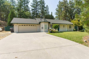 Acorn House - Beautiful 3 bedroom, 14 miles to Yosemite, Oakhurst